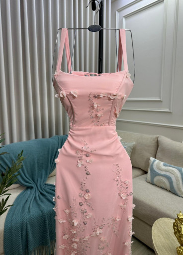 فستان Elora الراقي ✨