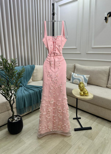 فستان Elora الراقي ✨