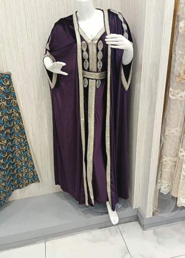 جلابية قطعتين قماش ناعم ✨ (عدة الوان )