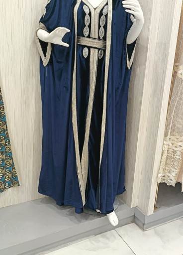 جلابية قطعتين قماش ناعم ✨ (عدة الوان )