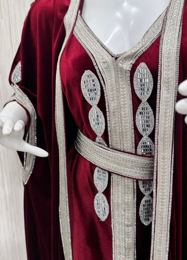 جلابية قطعتين قماش ناعم ✨ (عدة الوان )