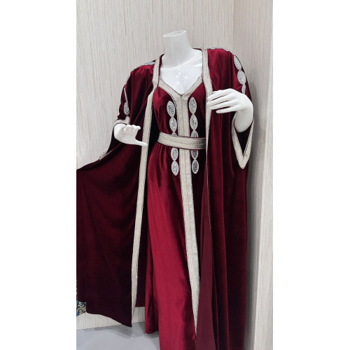 جلابية قطعتين قماش ناعم ✨ (عدة الوان )