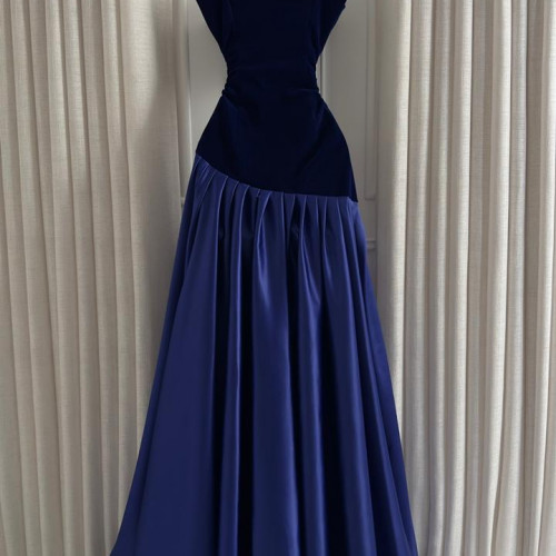 فستان Camila ✨ (عدة الوان)