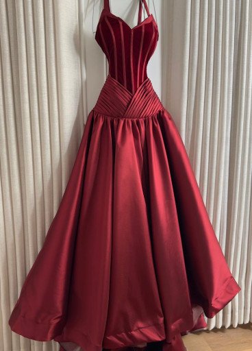 فستان Eeanor الانييق ✨✨