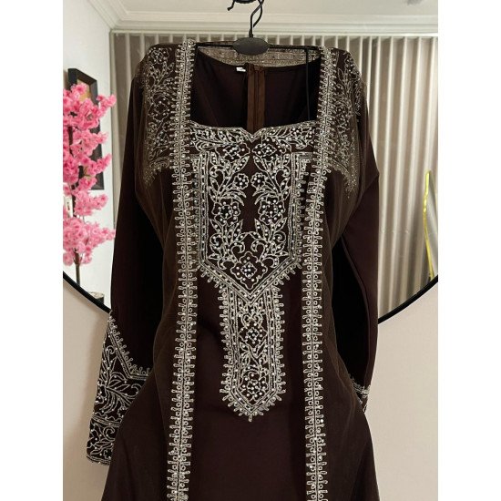 جلابية بشت اكمام طويلة جلابية بشت اكمام طويلة