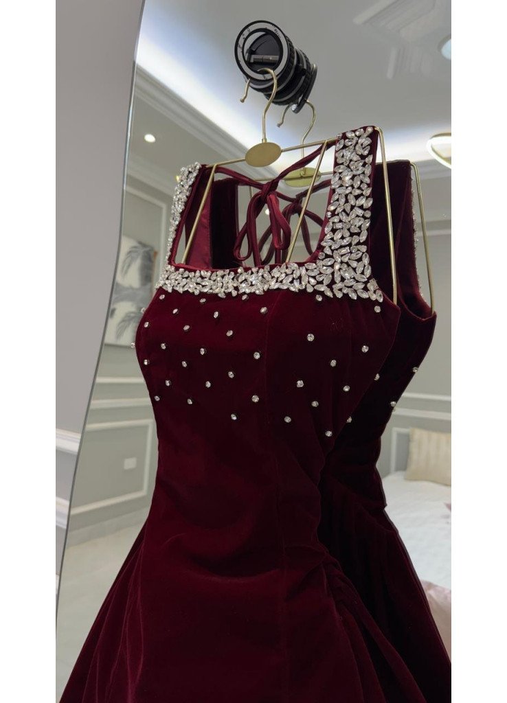 فستان Emogen ✨ فستان Emogen ✨