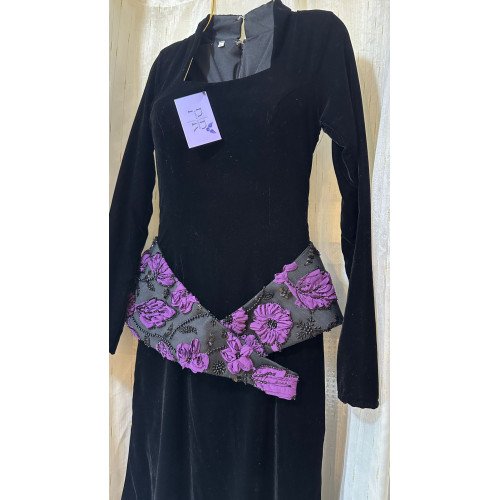 فستان Leia اكمام طويلة✨