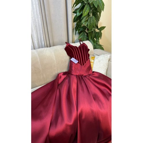 فستان Eeanor الانييق ✨✨