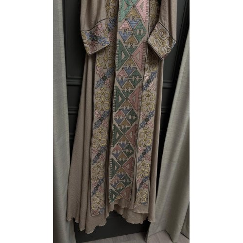 جلابية بحريني ناعمة جلابية بحريني ناعمة