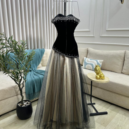 فستان Vienna المخملي الفاخر فستان Vienna المخملي الفاخر