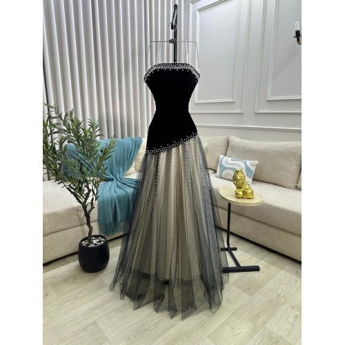 فستان Vienna المخملي الفاخر