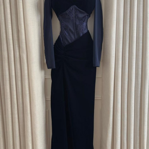 فستان Ella اكمام طويلة ✨ فستان Ella اكمام طويلة ✨