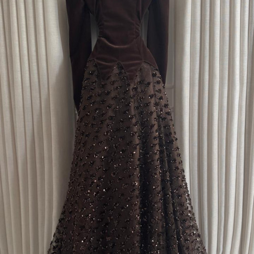 فستان Chole التريندي ✨