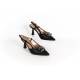 أحذية Slingback مزينة بالكريستال