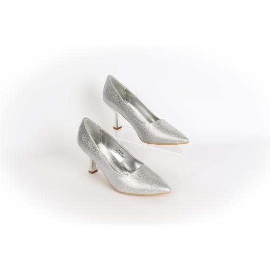 كعب رسمي بتصميم كلاسيكي خالد كعب رسمي بتصميم كلاسيكي خالد