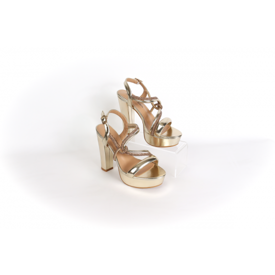 صنادل نسائية بكعب عالٍ للحفلات