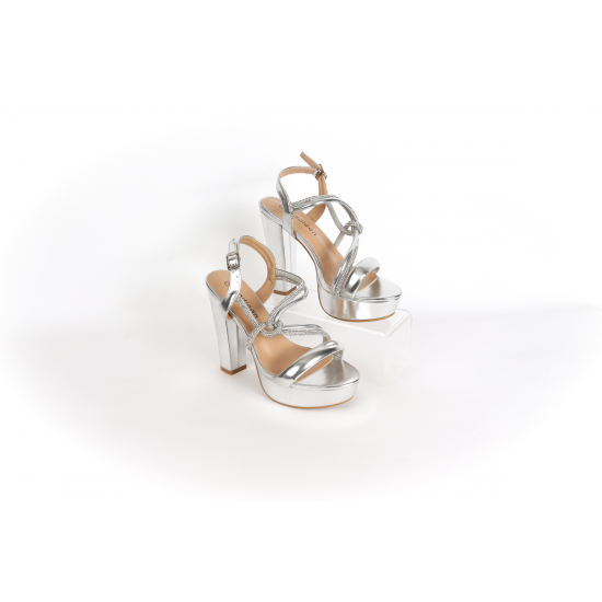 صنادل نسائية بكعب عالٍ للحفلات