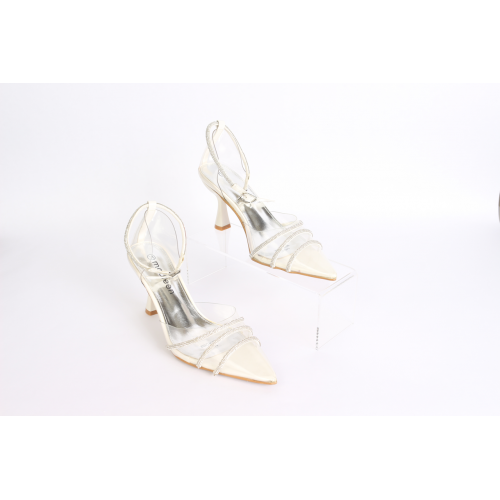 صنادل بكعب نسائية بأحزمة عصرية صنادل بكعب نسائية بأحزمة عصرية