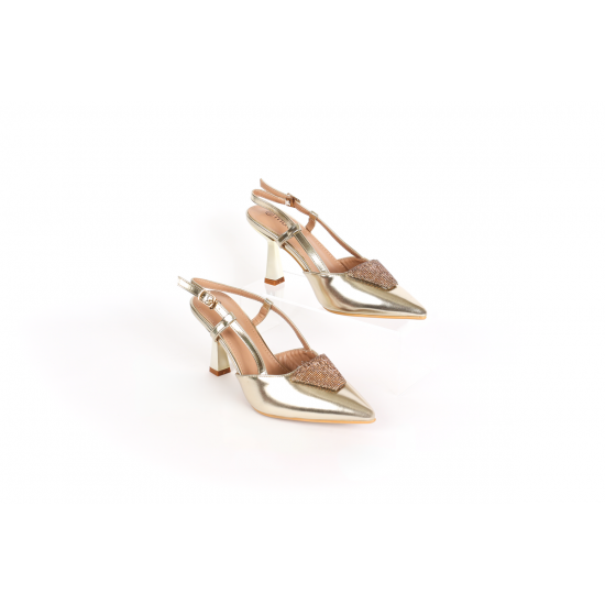 كعب Slingback كلاسيكي للنساء
