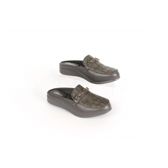 حذاء Mule طبي بواجهة منقوشة