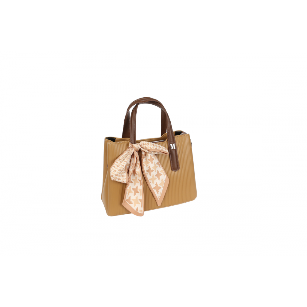 حقيبة نسائية فاخرة بمقابض علوية