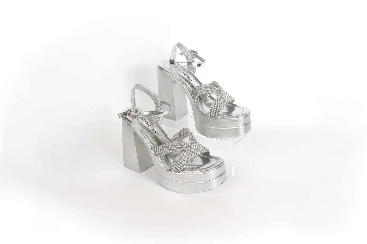 كعب منصة نسائي مخصص للحفلات