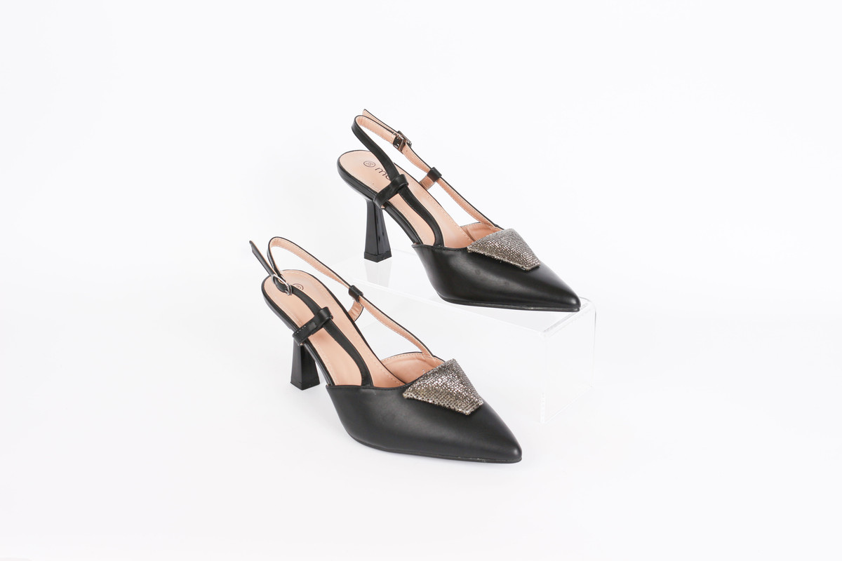 كعب Slingback كلاسيكي للنساء