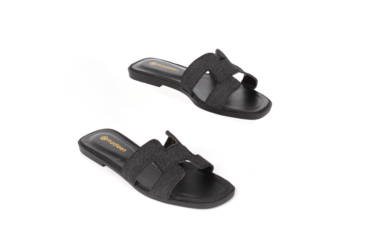 حذاء مسطح بتصميم H