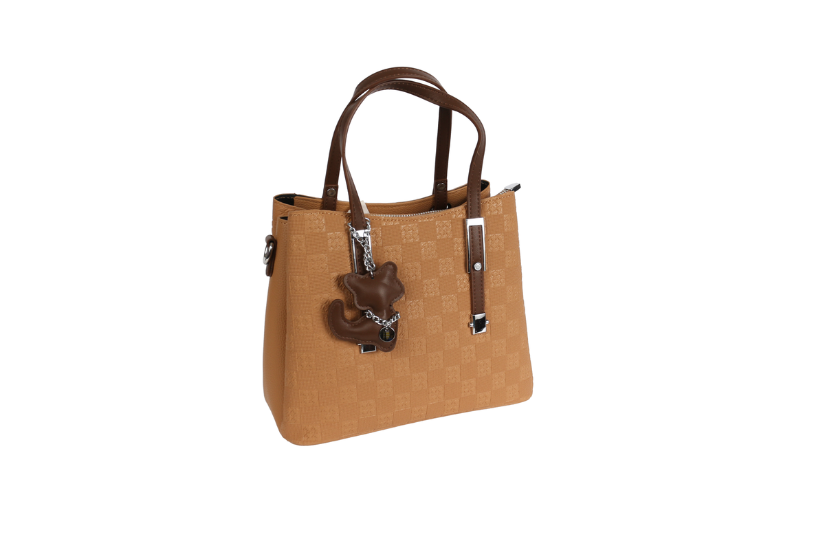 حقيبة Tote مع قفل بتصميم مميز