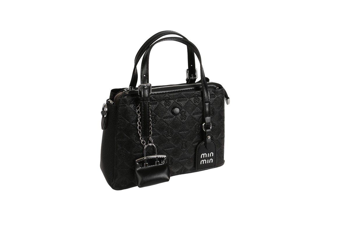 حقيبة فاخرة بمقبض سلسلة