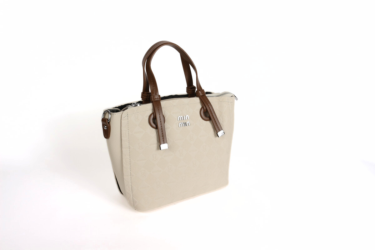 حقيبة بنقشة مبطنة