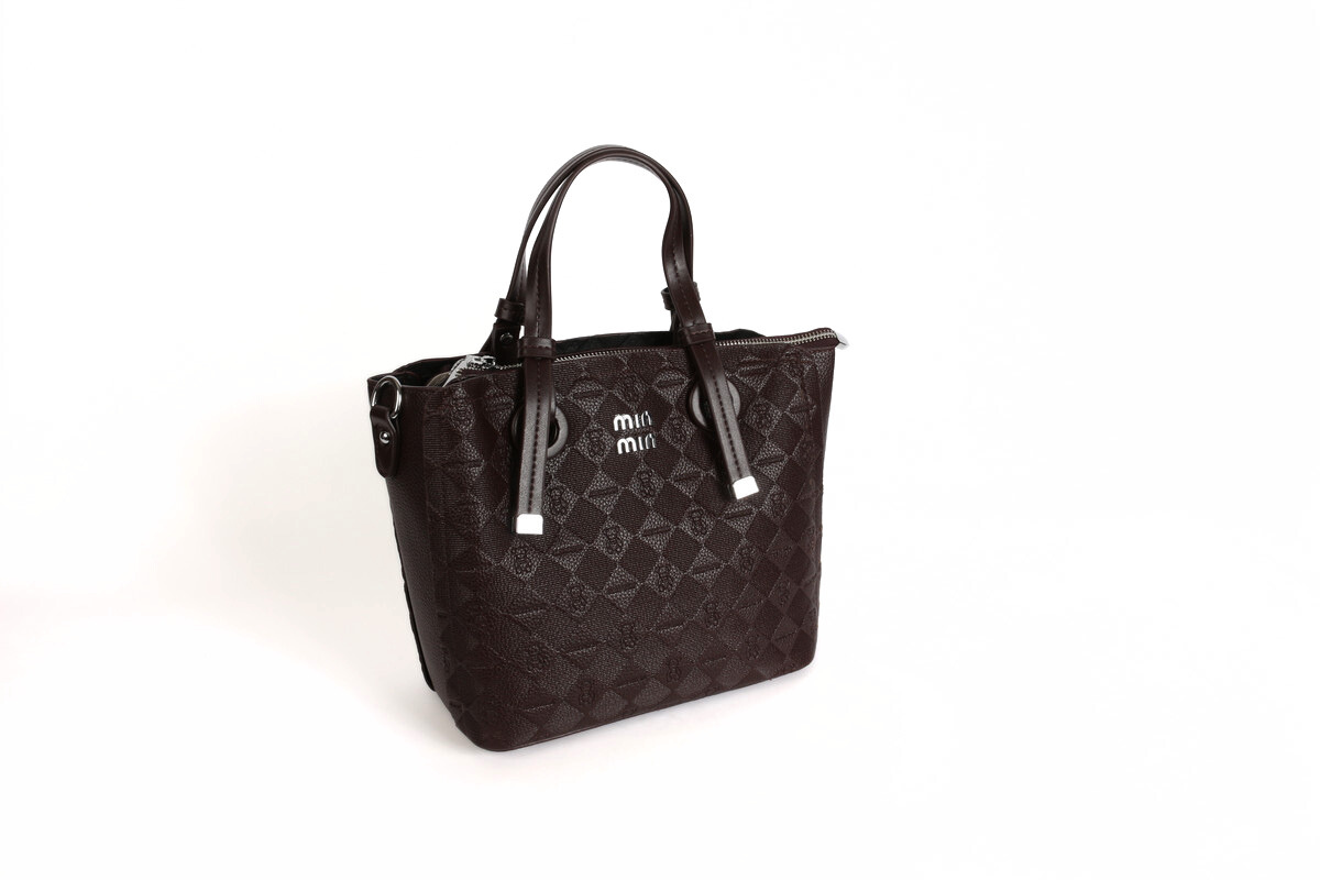 حقيبة بنقشة مبطنة