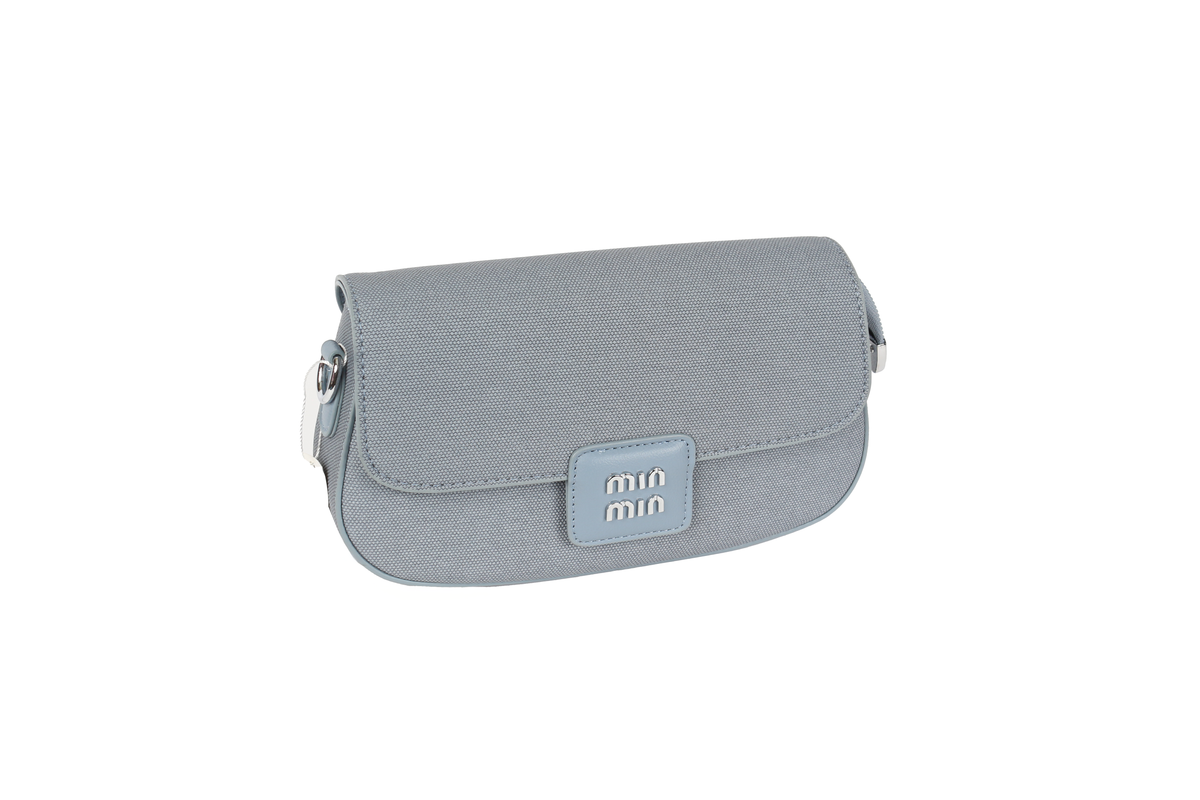 حقيبة يد صغيرة كلاسيكية