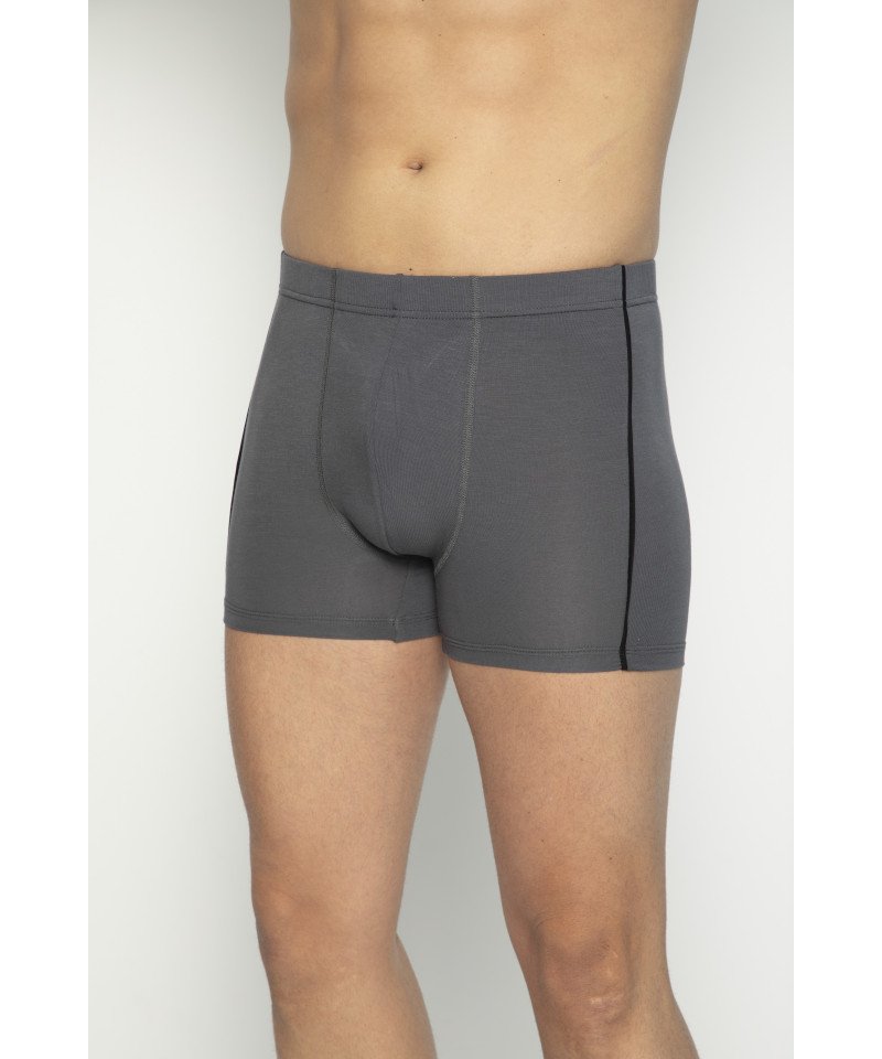 شورت من مادة البامبو ناعم وبارد جدا كود 413