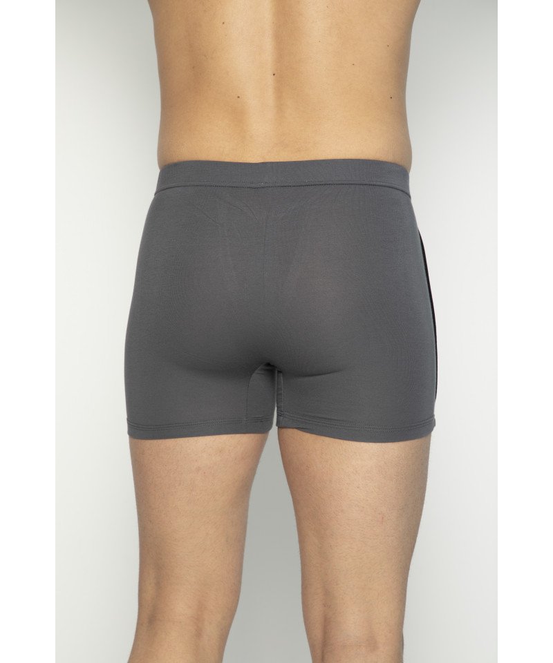 شورت من مادة البامبو ناعم وبارد جدا كود 413