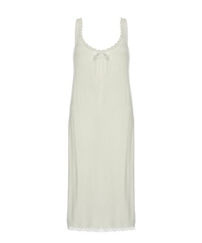 شلحة نسائي مع تطريز ليغرا ناعمة وباردة صناعة تركية ماركة جيلان كود 1584