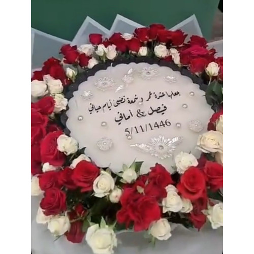 شمعة مع الورد 