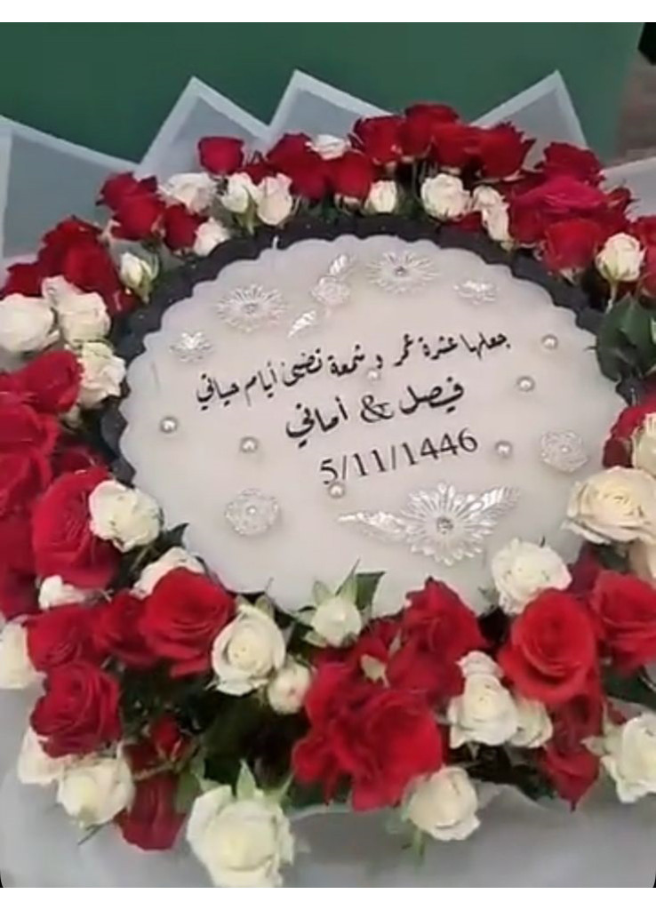 شمعة مع الورد 