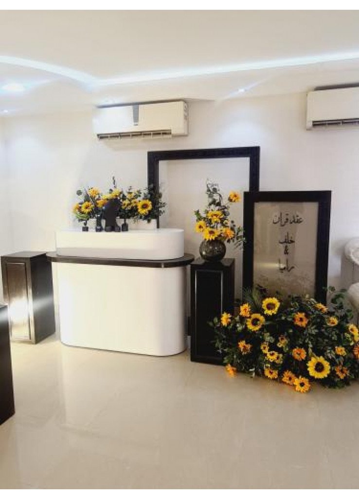 دزة عروس فريم أسود