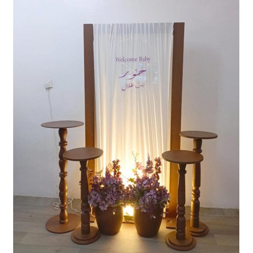 استقبال مواليد فريم بني مع3طاولات وورد