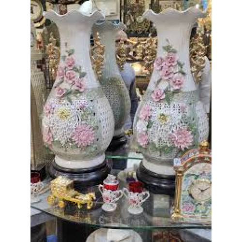 تحف وأنتيكات