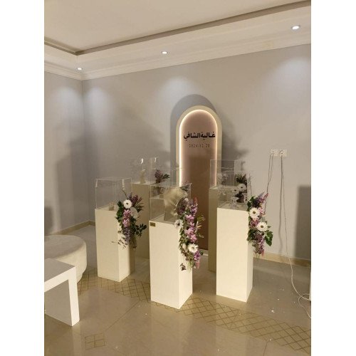 طاولة تفاصيل طاولات صندوق