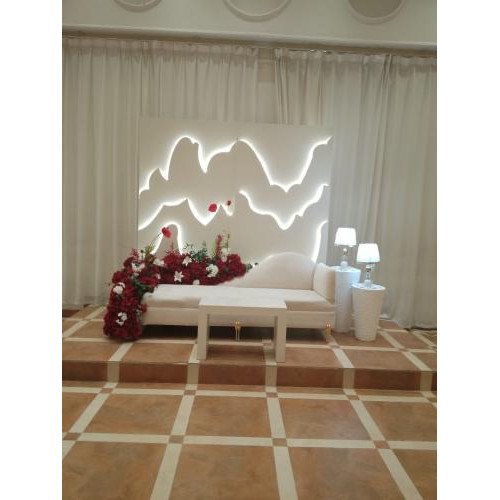 كوشة موجه خلفيات موجه ورد احمر مع 2أبجوره