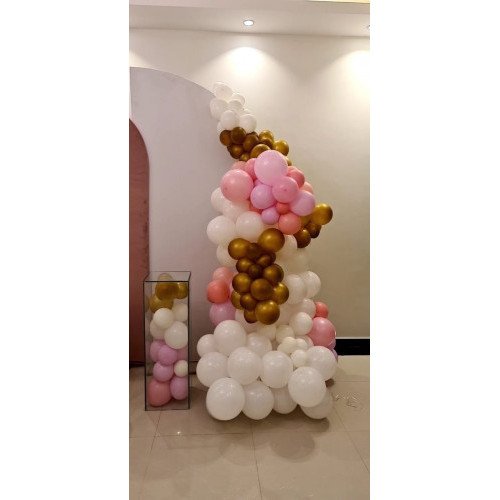 استقبال مواليد طاولات زجاج مع البالون ب 800ريال