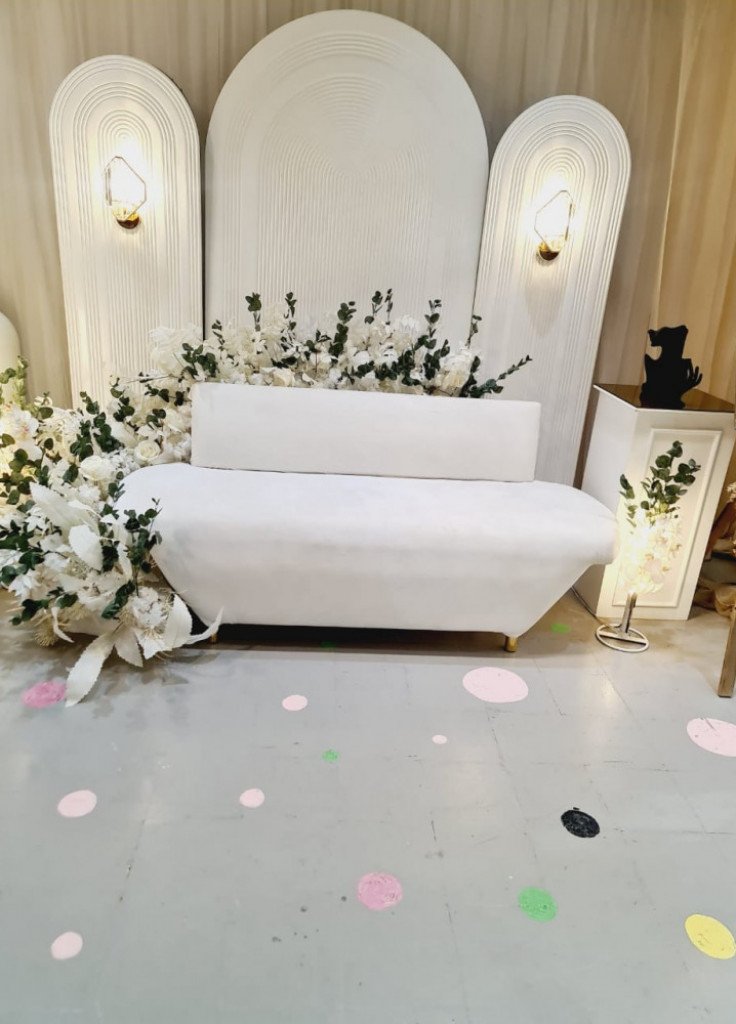 تاجير كوشة عروس مع خلفيات خشبيه 3 تاجير كوشة عروس مع خلفيات خشبيه 3