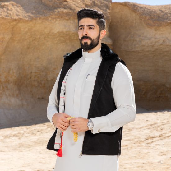 سديري رجالي كشمير لون أسود فرو ياقة