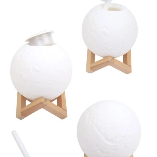 فواحه على شكل قمر مع اضاءه