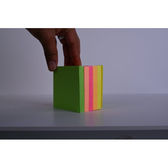 كلاس ورق لاصق ملاحظات - 3×3 سم – مثالي للاستخدام اليومي في المدرسة أو المنزل أو المكتب