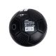 موستنج كرة قدم - أسود – مثالي لأيام المسبح واللعب في الحديقة والمرح العائلي في الهواء الطلق