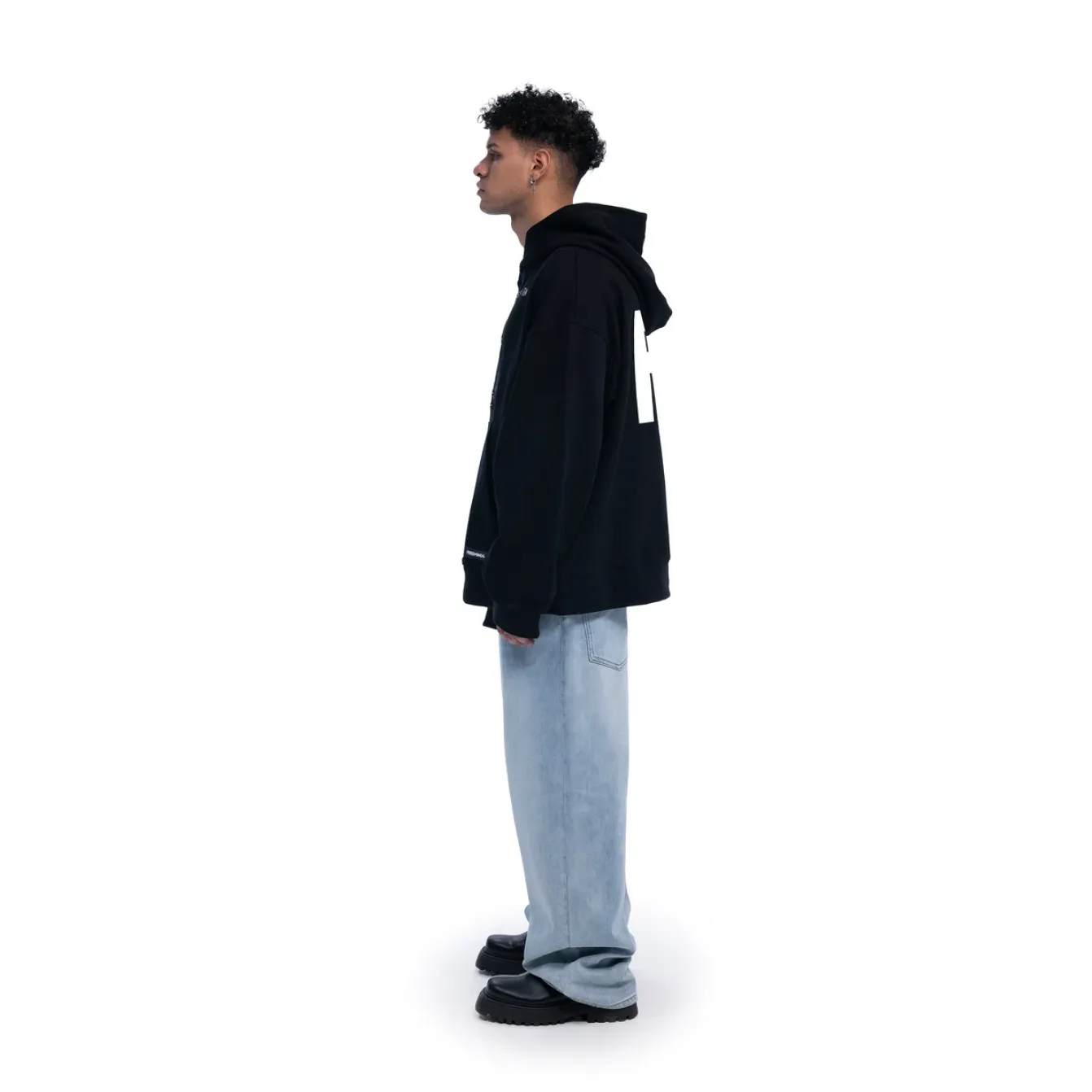 Freeminds - BLACK BOUNDARIES OVERSIZED HOODIE Freeminds - BLACK BOUNDARIES OVERSIZED HOODIE